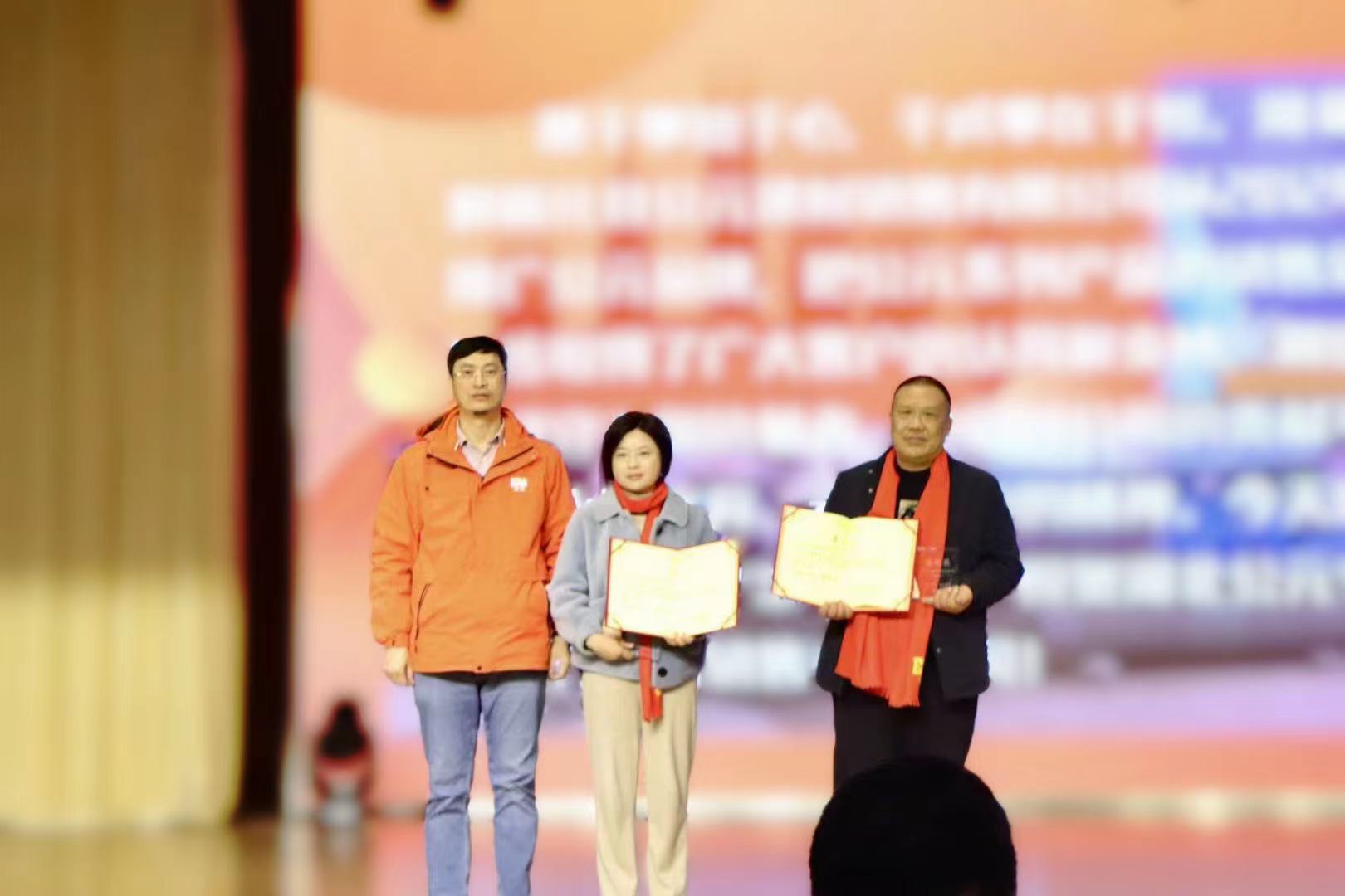 彩虹多多官网-追求健康,你我一起成长